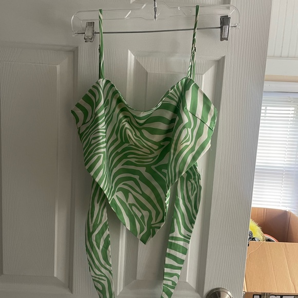 Princess Polly Scarf Top - Picture 2 of 3